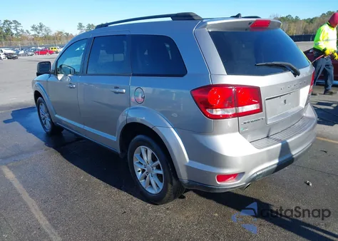 2016 Dodge Journey Sxt z USA, uszkodzony, nr VIN 3C4PDCBG4GT214629